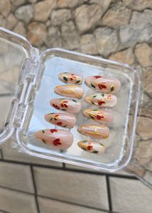 Floral Press-On Nails
