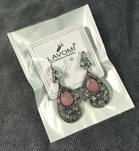 Drop Earrings - Silver &amp; Pink 🩷