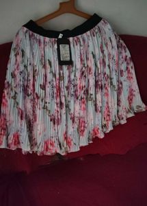 Pleated Floral Mini Skirt