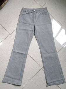 wome straight fit jean