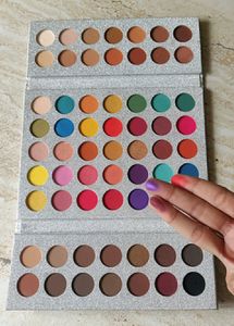 Gorgeous Me Eyeshadow Tray 😍