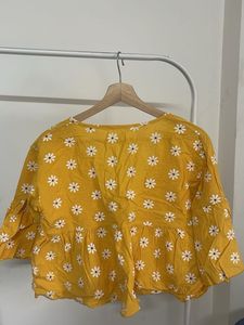 Yellow Daisy Print Tie-Front Peplum Top