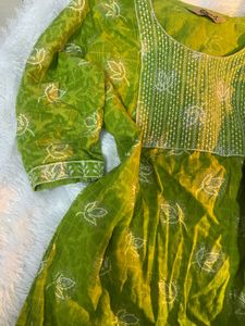 Vibrant Green Kurta with White Embroidery