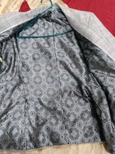 Men's Light Gray Plaid Blazer