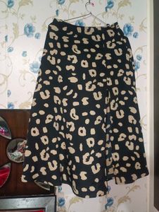 Flowy Floral Print Midi Skirt