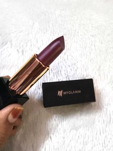 MyGlamm Manish Malhotra Soft Matte Lipstick - Viol