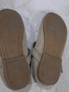 BRANDED  Golden bellies for girls from brand Venus steps 31 size can be seen in images