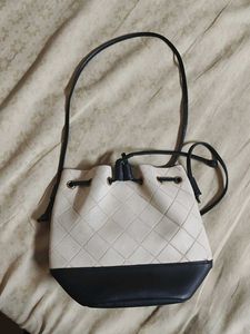 Chic Quilted Drawstring Bucket Bag