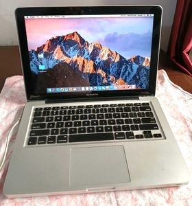 MacBook Pro Laptop 13 inch (mid 2012)