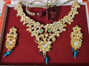 Kundan necklace
