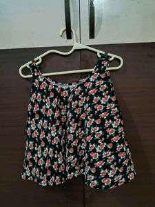 Floral Cape Top 🍒