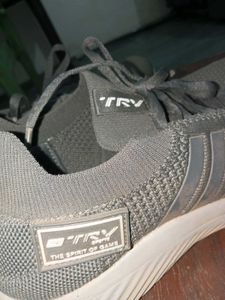 TRV running Shoe