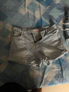 3 denim shorts combo