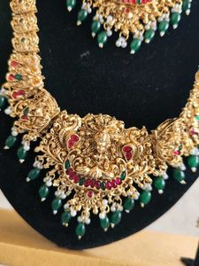 Exquisite Gold Temple Jewellery Set