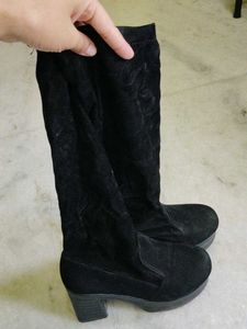 Black Chunky Platform Boots