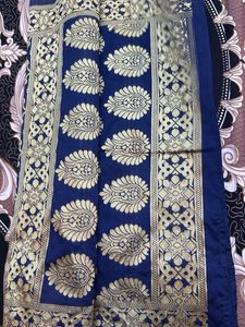 Elegant Navy Blue dupatta….🧣