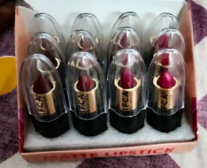 LIFCA Matte Lipstick Set with Nailpolish Se