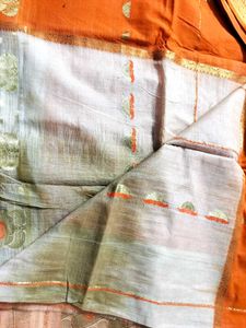 Elegant Tant Banarasi Saree with Golden Border
