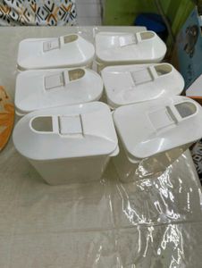 Set of 6 White Plastic Storage Containers