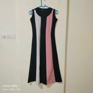 Colorblock Sleeveless Midi Dress