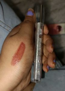 Love Earth Gloss It Up Lipgloss