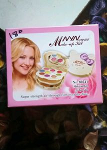 Make-up Kit