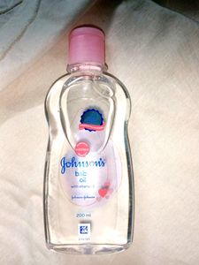 Johnson's Baby Oil