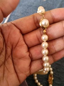 Elegant Pearl Necklace with Gold Clasp