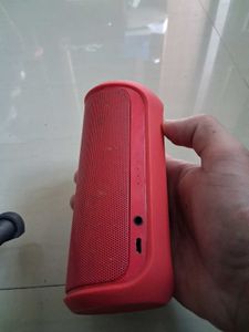 Red Portable Bluetooth Speaker - not working