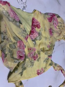 Chic Yellow Floral Puff Sleeve Wrap Top