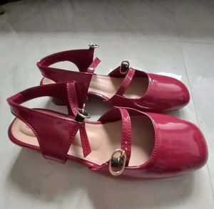 Women Buckled BlockHeeled Sandals