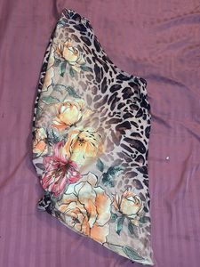assymetrical cheetah print top