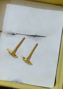 Elegant Gold Stud Earrings 18 carat