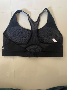 Victoria’s Secret Black Sports Bra