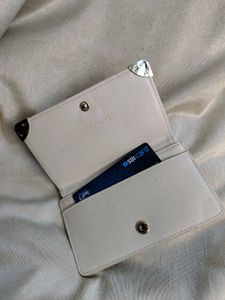 Chic White Quilted Wallet with Accent Detail