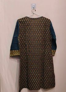 Elegant Teal and Gold Printed Kurta
