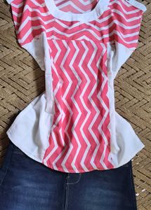 Chic Chevron Print Top