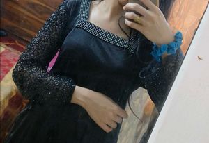 Elegant Black Kurta with Embellished Sleeves