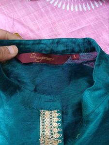 Beautiful Ethnic combo of kurtas