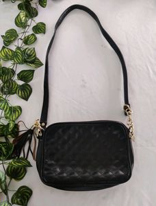 Kleio Black Slingbag (Women's)