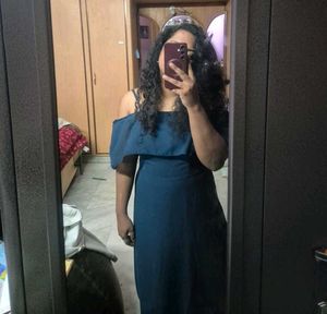 Elegant Off-Shoulder Maxi Dress