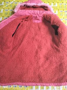 Woman Jacket in pink colour.
