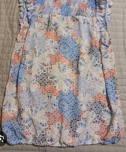 Floral Print Sleeveless V-Neck Blouse