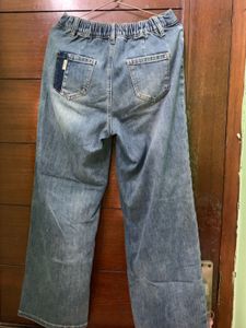 Stylish Wide Leg Blue Denim Jeans for women