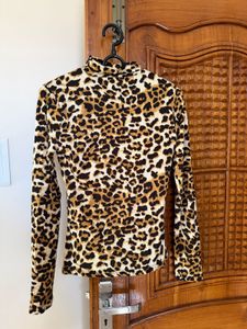 Leopard Print Turtleneck Top