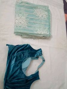 Elegant Embroidered saree.. with padded blowse