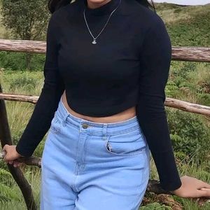 Black Cropped Long Sleeve Top