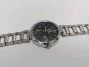 Titan Youth Analog Black Dial Women's Watch🩶
