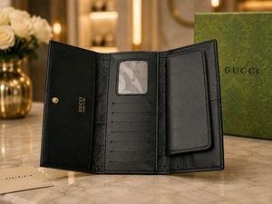 GUCCI GG Supreme Wallet