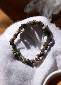 Iolite Crystal Chips Bracelet